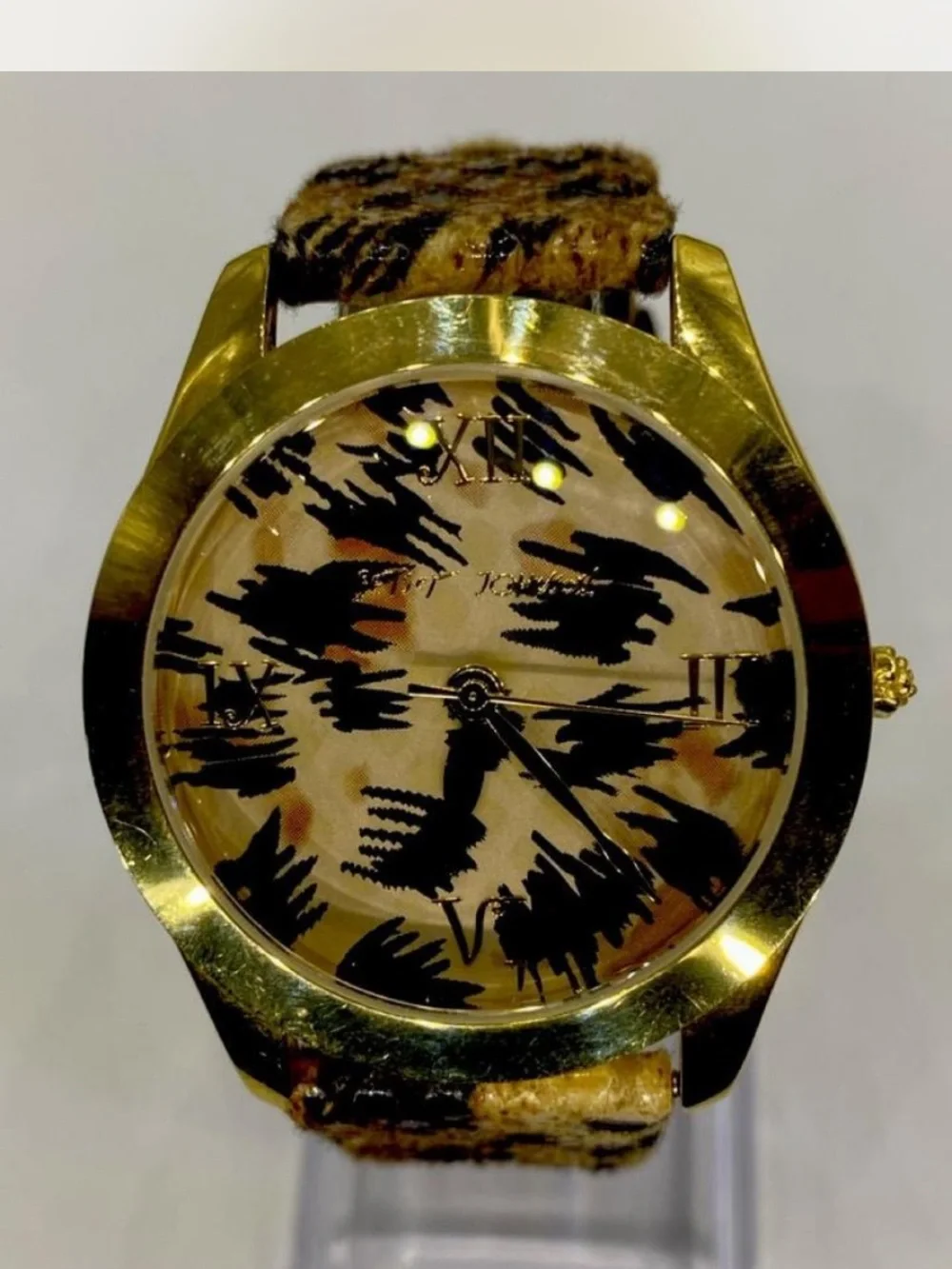 Betsy Johnson ^^^ Classic Signature ^*^ Gold-Tone Animal Print Watch ***
